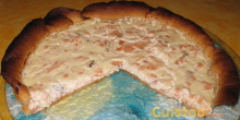 Photo de la tarte au saumon avec une part en moins
